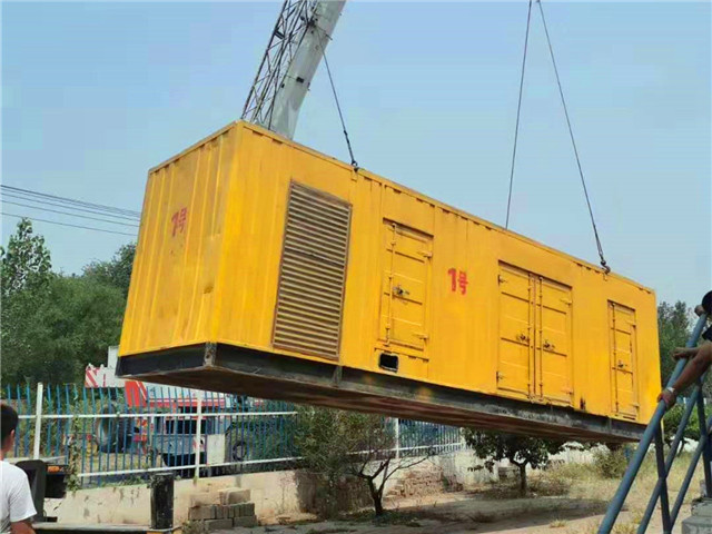 依兰300KW柴油发电机组油耗是多少?